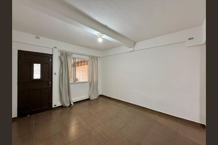 Casa para alugar com 102m², 2 quartos e 1 vaga Casa para alugar com 102m², 2 quartos e 1 vagaSala