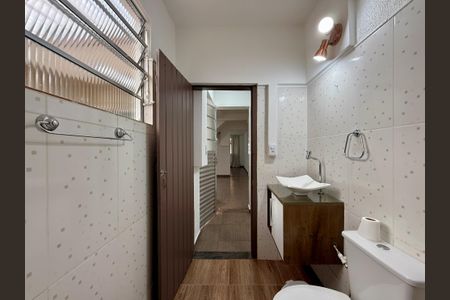 Casa para alugar com 102m², 2 quartos e 1 vaga Casa para alugar com 102m², 2 quartos e 1 vagaBanheiro 2