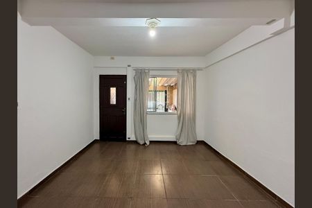 Casa para alugar com 102m², 2 quartos e 1 vaga Casa para alugar com 102m², 2 quartos e 1 vagaSala