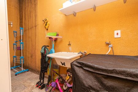 Casa de condomínio para alugar com 60m², 2 quartos e sem vagaÁrea de Serviço