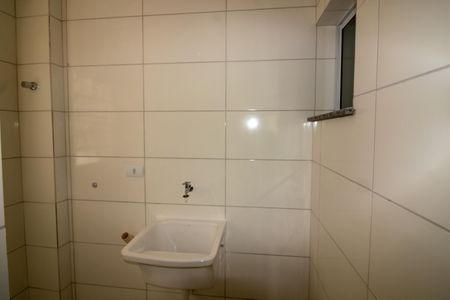 Apartamento para alugar com 35m², 2 quartos e sem vaga Apartamento para alugar com 35m², 2 quartos e sem vagaBanheiro