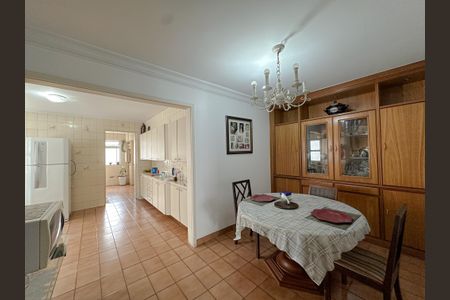 Apartamento à venda com 170m², 4 quartos e 2 vagasCozinha