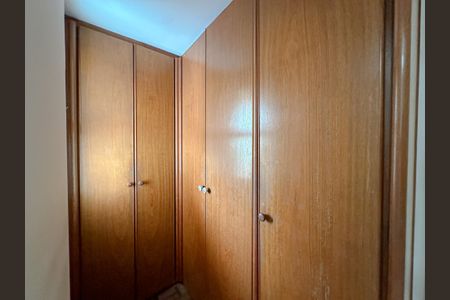 Apartamento à venda com 170m², 4 quartos e 2 vagasCloset Suíte 1