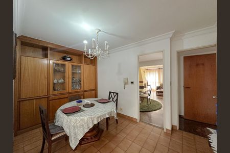 Apartamento à venda com 170m², 4 quartos e 2 vagasCozinha