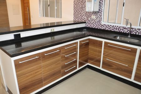 Casa para alugar com 2 quartos, 80m² em Jardim Dom Jose, Embu das Artes