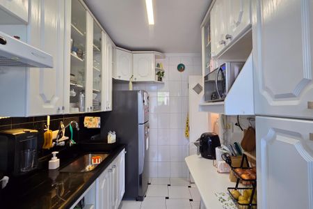 Apartamento à venda com 70m², 3 quartos e 2 vagasCozinha