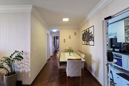 Apartamento à venda com 70m², 3 quartos e 2 vagasSala