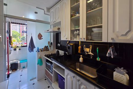 Apartamento à venda com 70m², 3 quartos e 2 vagasCozinha