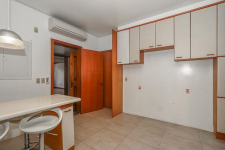 Apartamento à venda com 148m², 3 quartos e 2 vagasCozinha