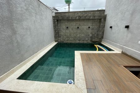Studio à venda com 30m², 1 quarto e sem vaga Studio à venda com 30m², 1 quarto e sem vagaPiscina