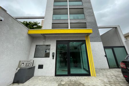 Studio à venda com 30m², 1 quarto e sem vaga Studio à venda com 30m², 1 quarto e sem vagaFachada e portaria