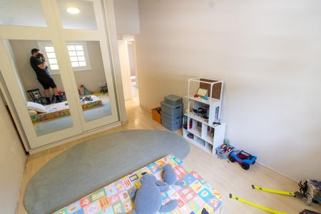 Casa de condomínio à venda com 250m², 4 quartos e 1 vagaQUARTO 2