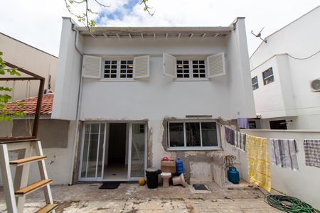Casa de condomínio à venda com 250m², 4 quartos e 1 vagaFACHADA FUNDOS
