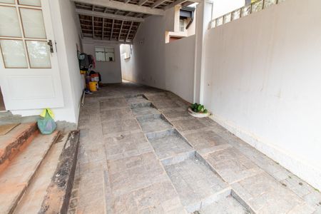 Casa de condomínio à venda com 250m², 4 quartos e 1 vagaGARAGEM