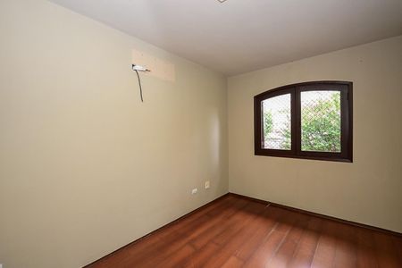 Casa de condomínio para alugar com 200m², 3 quartos e 3 vagasQuarto 2