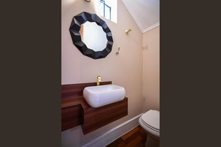 Casa de condomínio para alugar com 200m², 3 quartos e 3 vagasLavabo