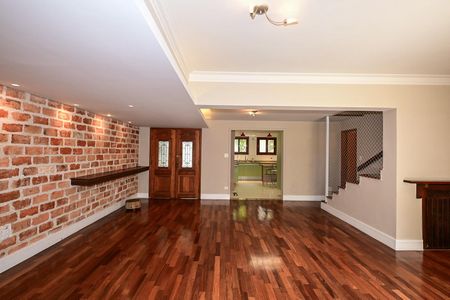 Sala de casa de condomínio para alugar com 3 quartos, 200m² em Jardim Ampliacao, São Paulo