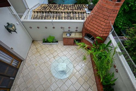 Casa de condomínio para alugar com 200m², 3 quartos e 3 vagasVista para a Churrasqueira