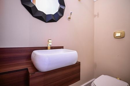 Casa de condomínio para alugar com 200m², 3 quartos e 3 vagasLavabo