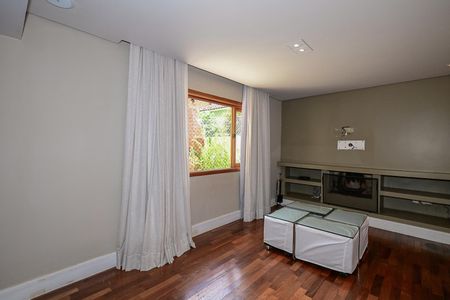 Casa de condomínio para alugar com 200m², 3 quartos e 3 vagasSala de Tv