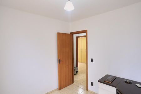 Apartamento para alugar com 47m², 3 quartos e 1 vaga Apartamento para alugar com 47m², 3 quartos e 1 vagaQuarto