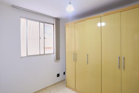 Apartamento para alugar com 47m², 3 quartos e 1 vaga Apartamento para alugar com 47m², 3 quartos e 1 vagaQuarto 1