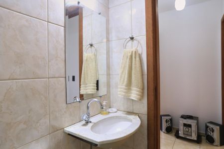 Apartamento para alugar com 47m², 3 quartos e 1 vaga Apartamento para alugar com 47m², 3 quartos e 1 vagaBanheiro