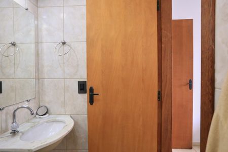 Apartamento para alugar com 47m², 3 quartos e 1 vaga Apartamento para alugar com 47m², 3 quartos e 1 vagaBanheiro da Suíte