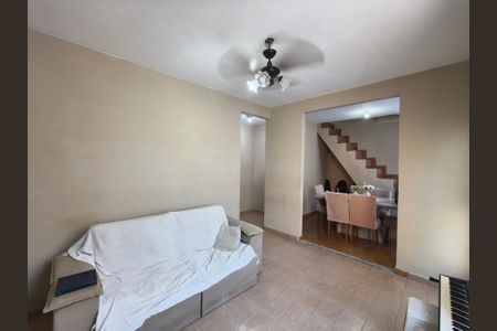 Casa à venda com 120m², 2 quartos e sem vagaSala