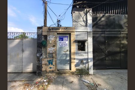 Casa à venda com 120m², 2 quartos e sem vagaFachada