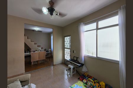 Casa à venda com 120m², 2 quartos e sem vagaSala