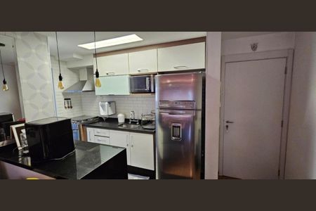 Foto 06 de apartamento à venda com 2 quartos, 82m² em Vila Gumercindo, São Paulo