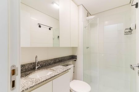 Studio para alugar com 25m², 1 quarto e 1 vaga Studio para alugar com 25m², 1 quarto e 1 vagaBanheiro