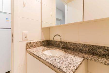 Studio para alugar com 25m², 1 quarto e 1 vaga Studio para alugar com 25m², 1 quarto e 1 vagaBanheiro