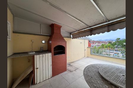 Casa de condomínio para alugar com 480m², 3 quartos e 2 vagasTerraço