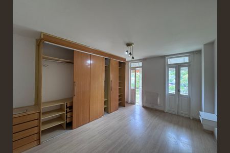 Casa de condomínio para alugar com 480m², 3 quartos e 2 vagasSuíte 1