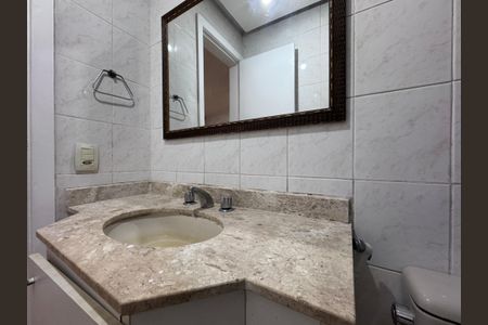 Casa de condomínio para alugar com 480m², 3 quartos e 2 vagasSuíte 2 - Banheiro