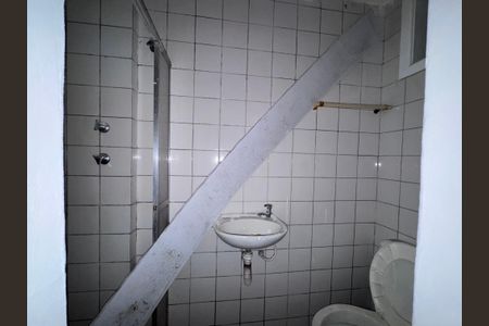 Casa de condomínio para alugar com 480m², 3 quartos e 2 vagasÁrea de Serviço - Banheiro