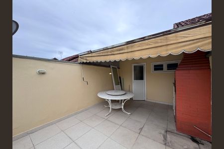 Casa de condomínio para alugar com 480m², 3 quartos e 2 vagasTerraço