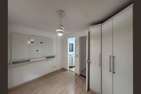 Casa de condomínio para alugar com 480m², 3 quartos e 2 vagasSuíte 2