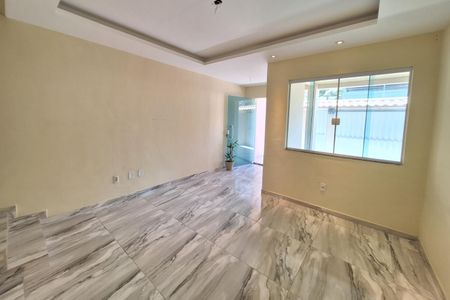 Sala de casa para alugar com 2 quartos, 130m² em Jardim Primavera, Duque de Caxias