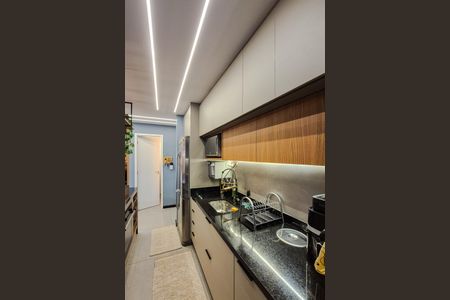 Apartamento à venda com 60m², 2 quartos e 1 vaga Apartamento à venda com 60m², 2 quartos e 1 vagaCozinha - Armários