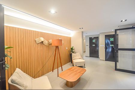 Apartamento à venda com 60m², 2 quartos e 1 vaga Apartamento à venda com 60m², 2 quartos e 1 vagaÁrea comum - hall