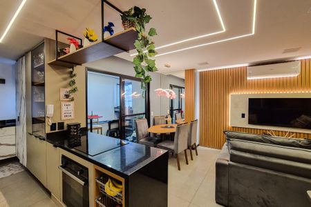 Apartamento à venda com 60m², 2 quartos e 1 vaga Apartamento à venda com 60m², 2 quartos e 1 vagaCozinha - Armários