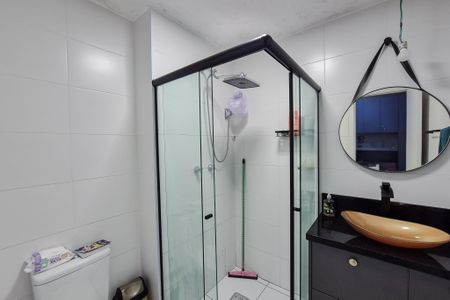 Apartamento à venda com 60m², 2 quartos e 1 vaga Apartamento à venda com 60m², 2 quartos e 1 vagaBanheiro da Suíte 1