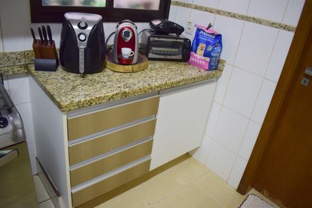Apartamento para alugar com 340m², 3 quartos e 2 vagasCozinha - Armários