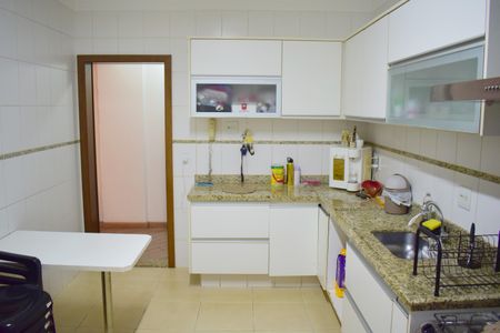 Apartamento para alugar com 340m², 3 quartos e 2 vagasCozinha - Armários