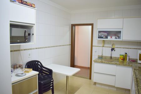 Apartamento para alugar com 340m², 3 quartos e 2 vagasCozinha - Armários