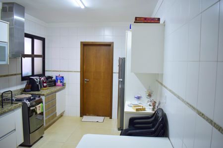 Apartamento para alugar com 340m², 3 quartos e 2 vagasCozinha