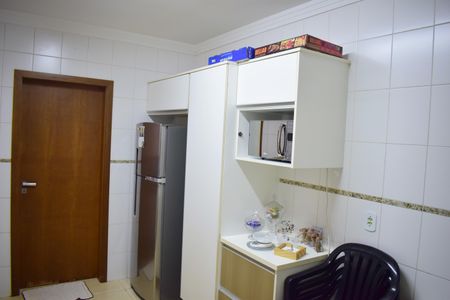 Apartamento para alugar com 340m², 3 quartos e 2 vagasCozinha - Armários